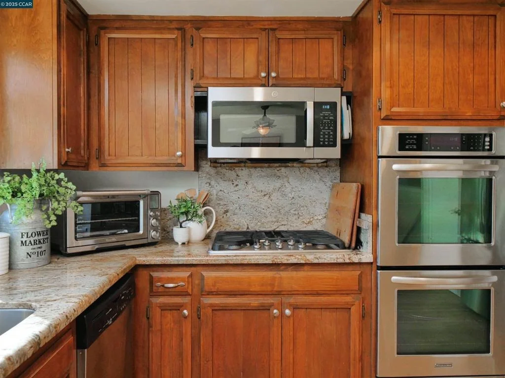 Photo of 4044 Cowell Road