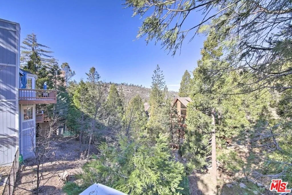Photo of 888 Grass Valley Road
