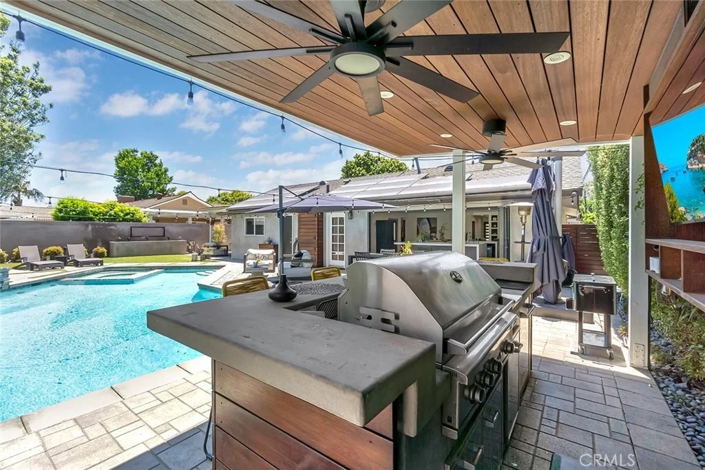 Photo of 2661 Oak Knoll Drive