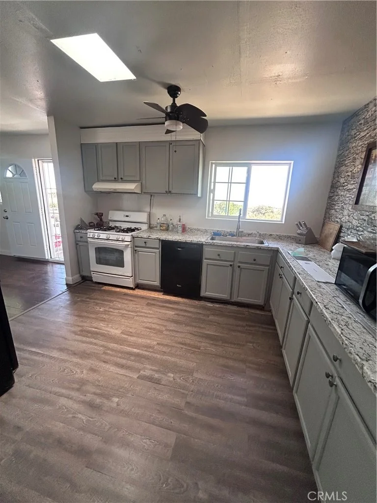 Photo of 8471 Caughlin