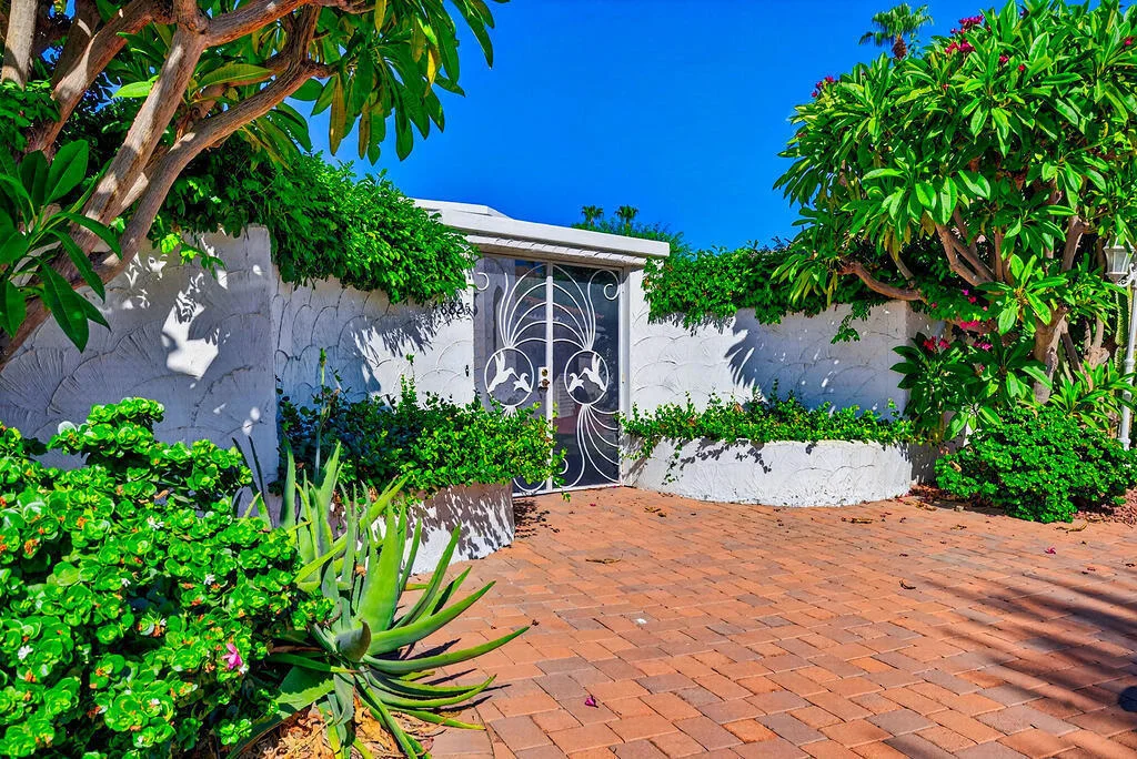 Photo of 48825 Avenida Anselmo