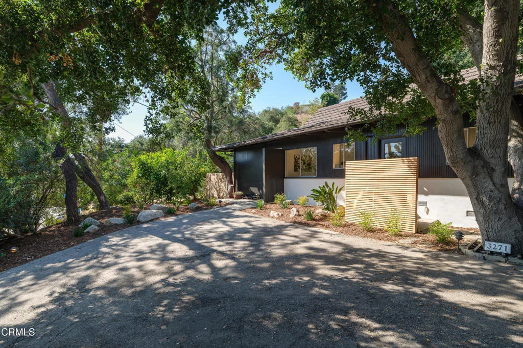 Photo of 3271 New York Drive