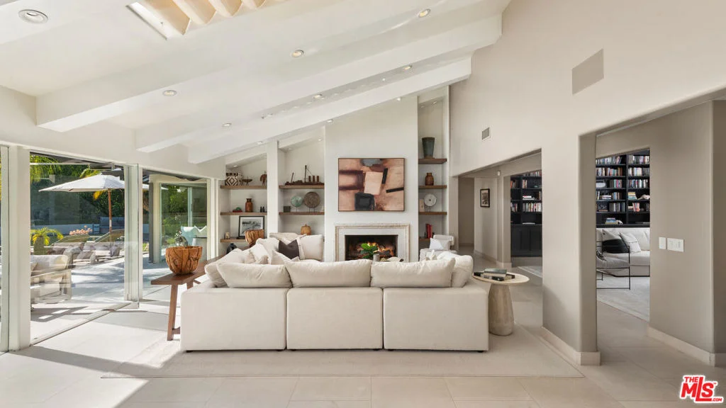 Photo of 29020 Cliffside Drive