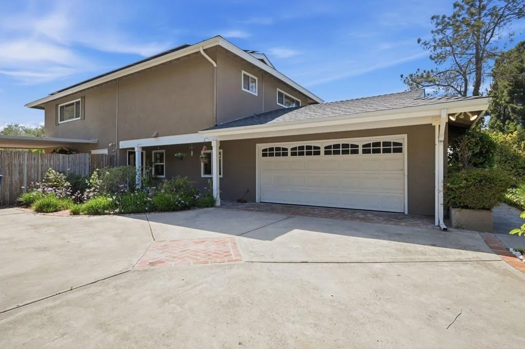 Photo of 5625 Lake Vista Drive