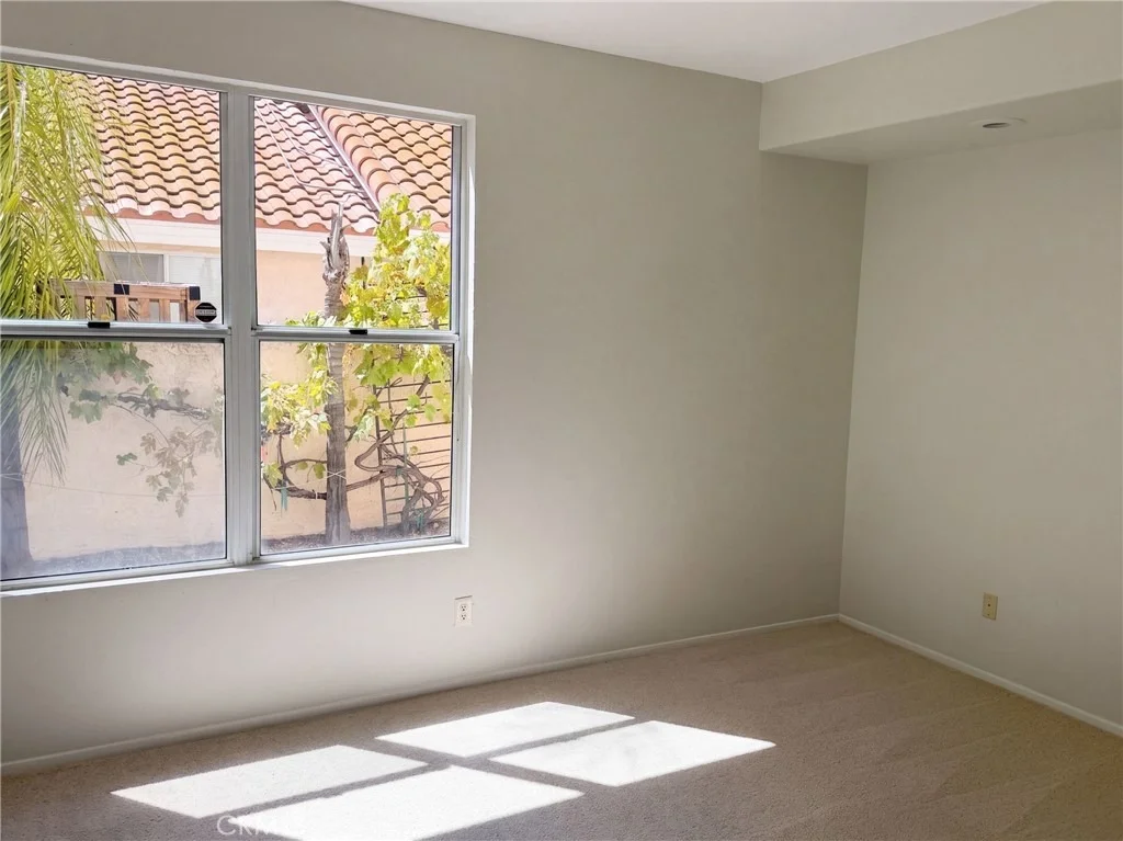Photo of 8932 Mesa Oak