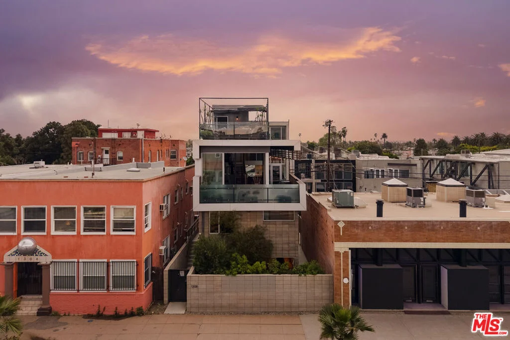 Photo of 1308 Pacific Avenue