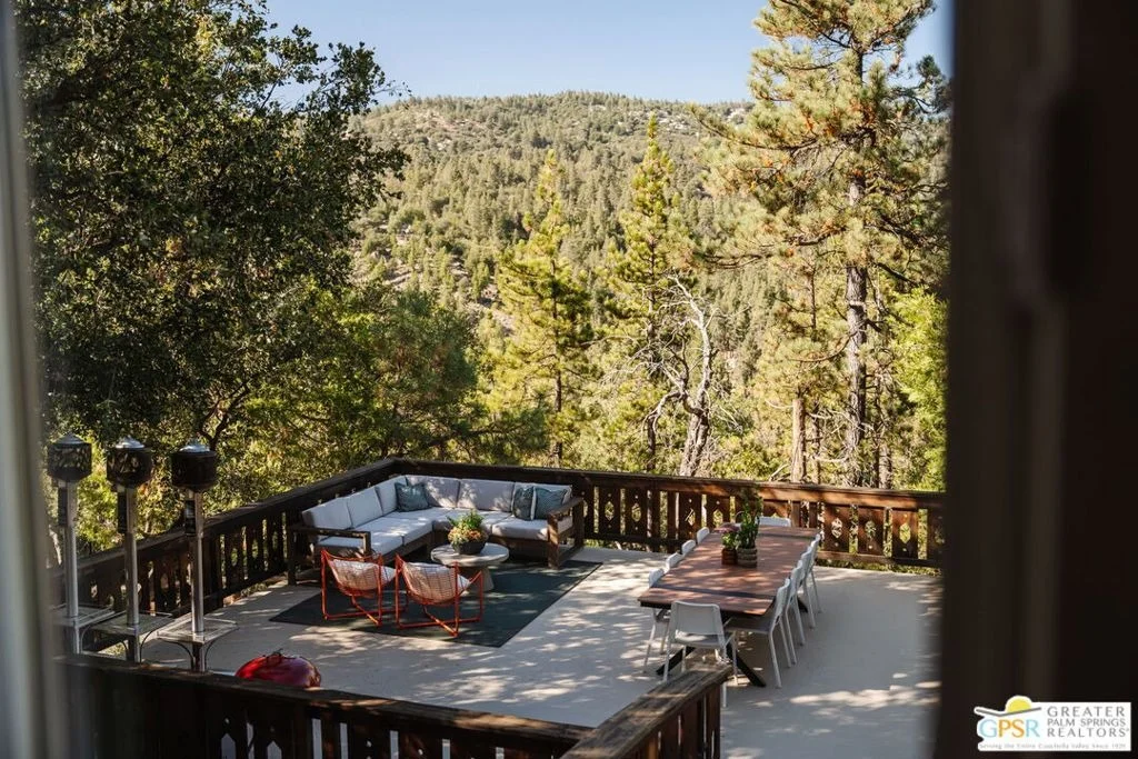 Photo of 52915 Middle Ridge Drive