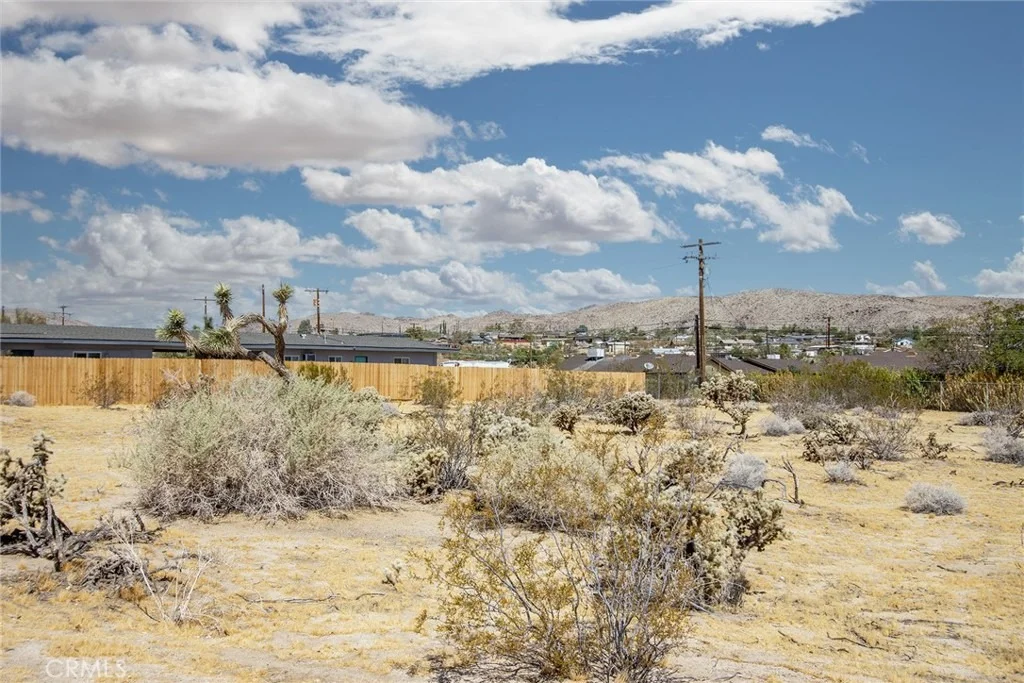 Photo of 61900 Verbena Road