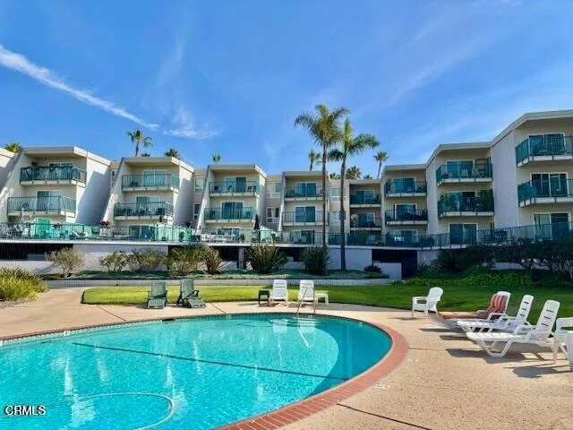 Photo of Unit 219 at 3101 Peninsula Road