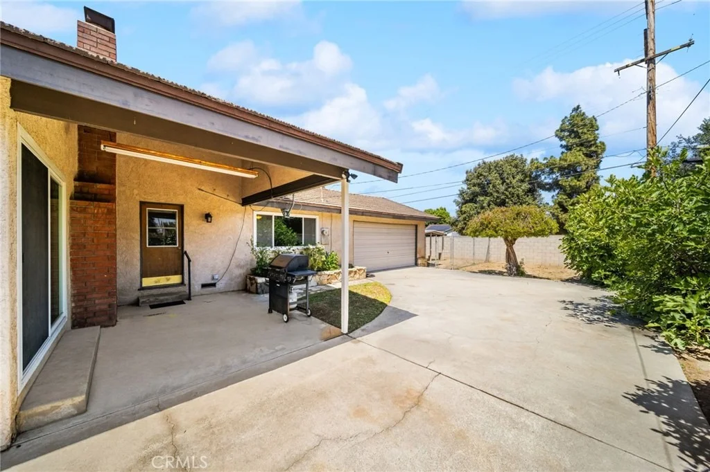 Photo of 5602 Persimmon