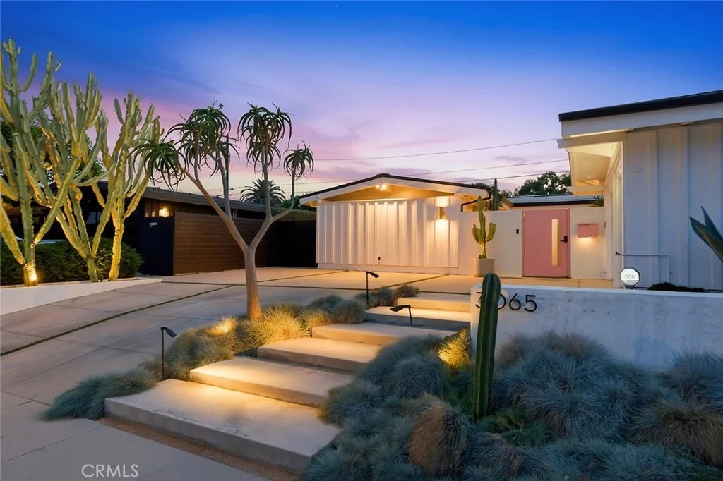Photo of 3065 Stevely
