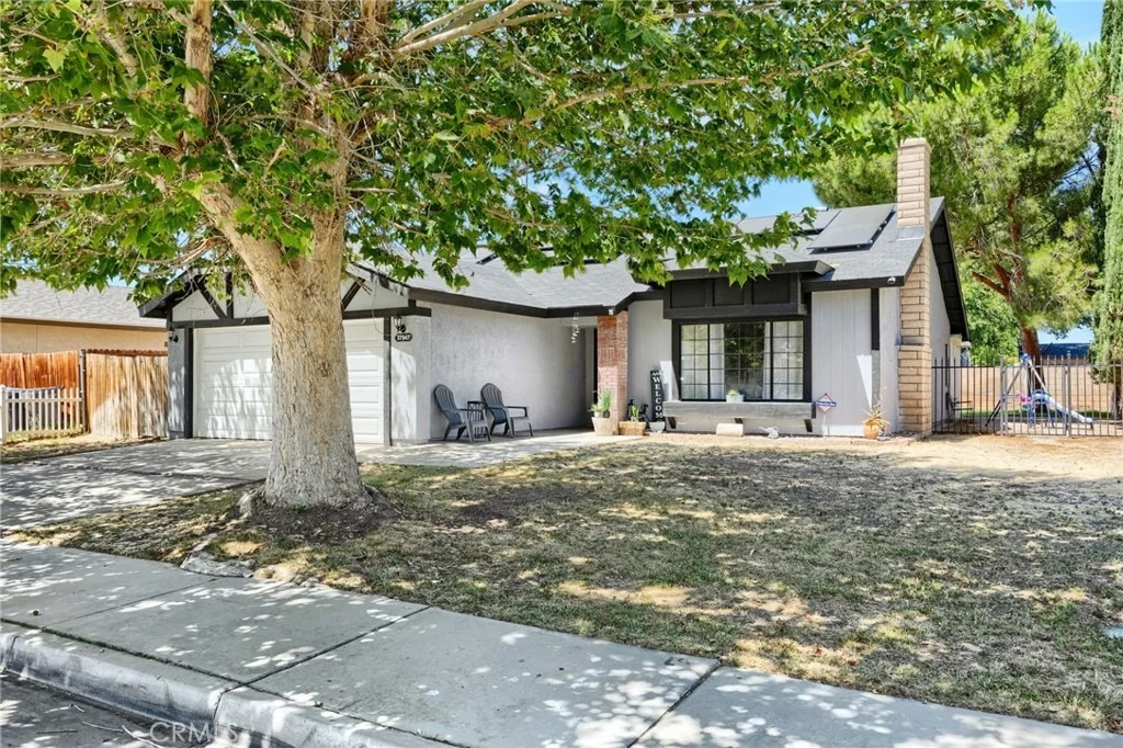 Photo of 37947 Janus Drive