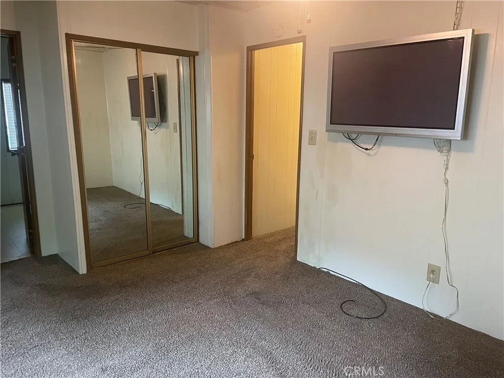 Photo of Unit 103 at 4747 Oak Crest Street