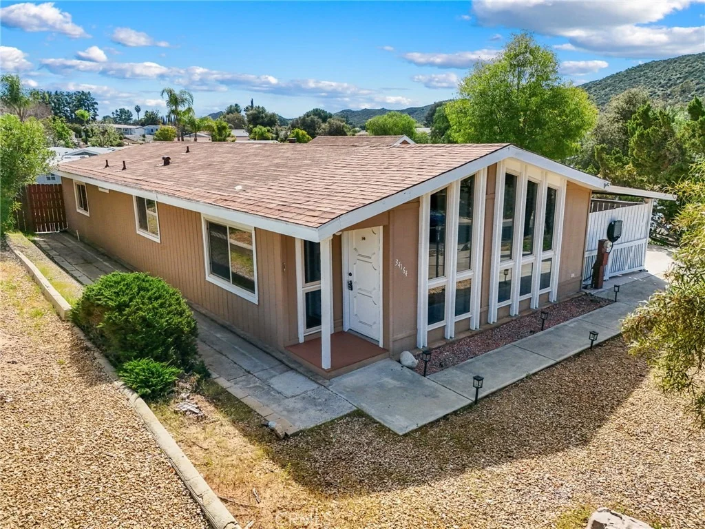 Photo of 34164 Harrow Hill Road