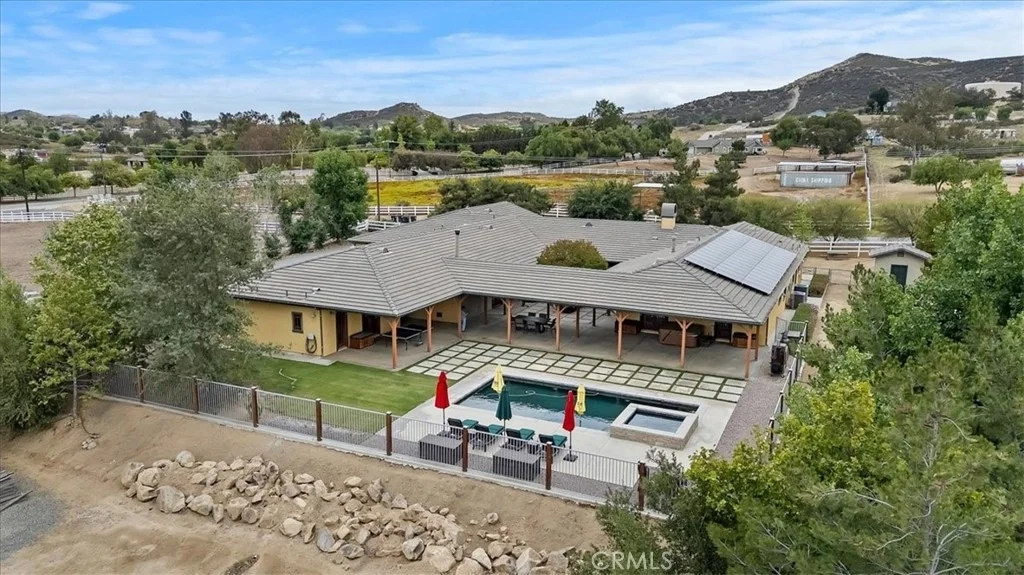 Photo of 16420 Rocky Glen Road