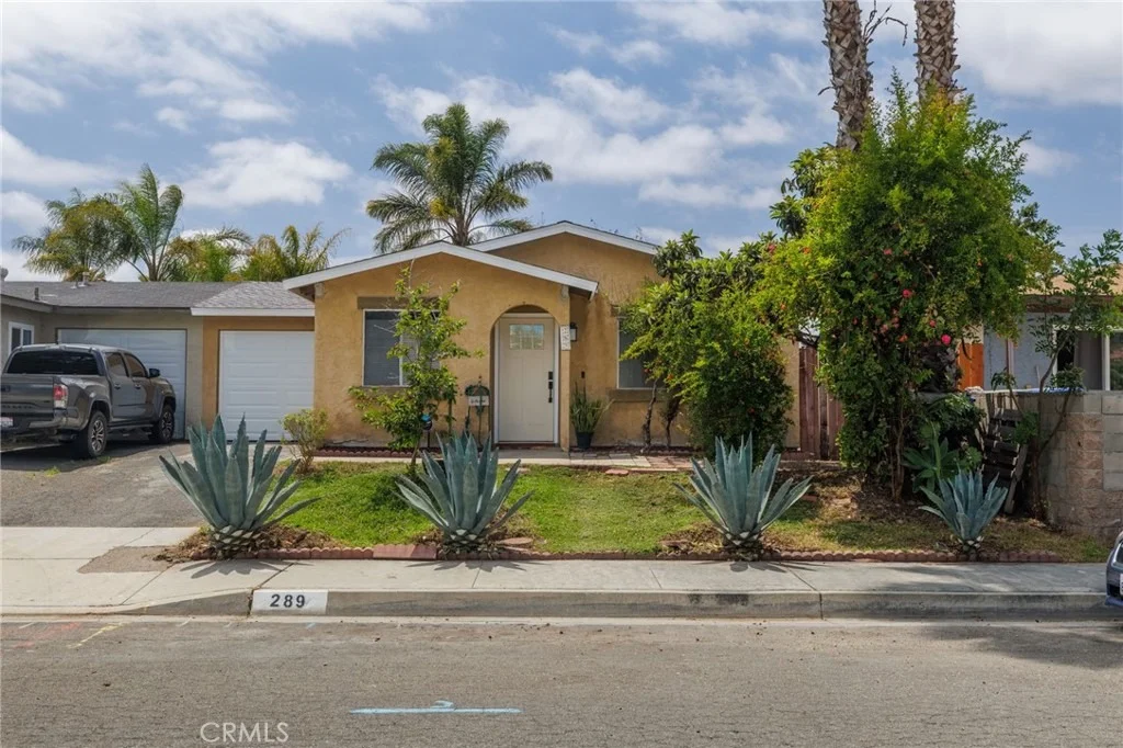Photo of 289 Lustrosos Street