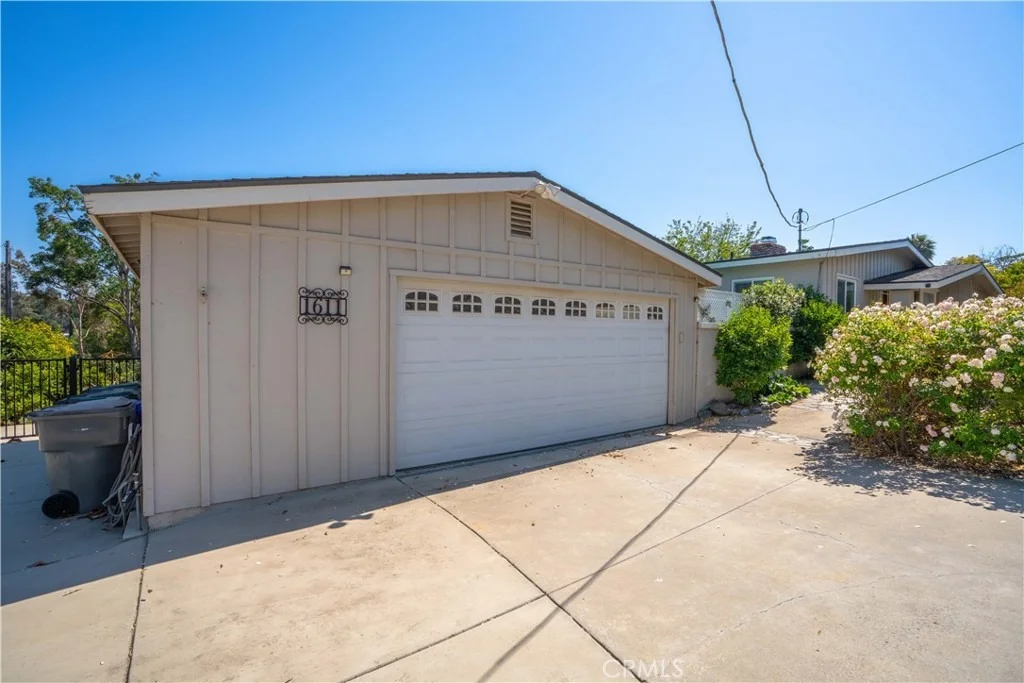 Photo of 1611 Hillcrest