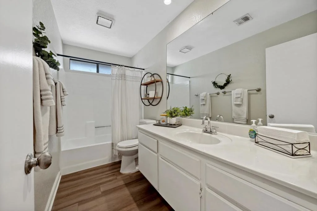 Photo of 45558 Indian River Road