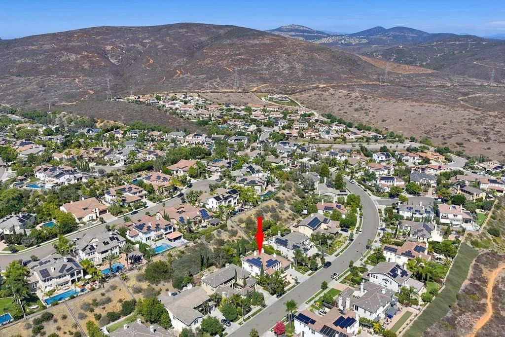 Photo of 7598 Circulo Sequoia