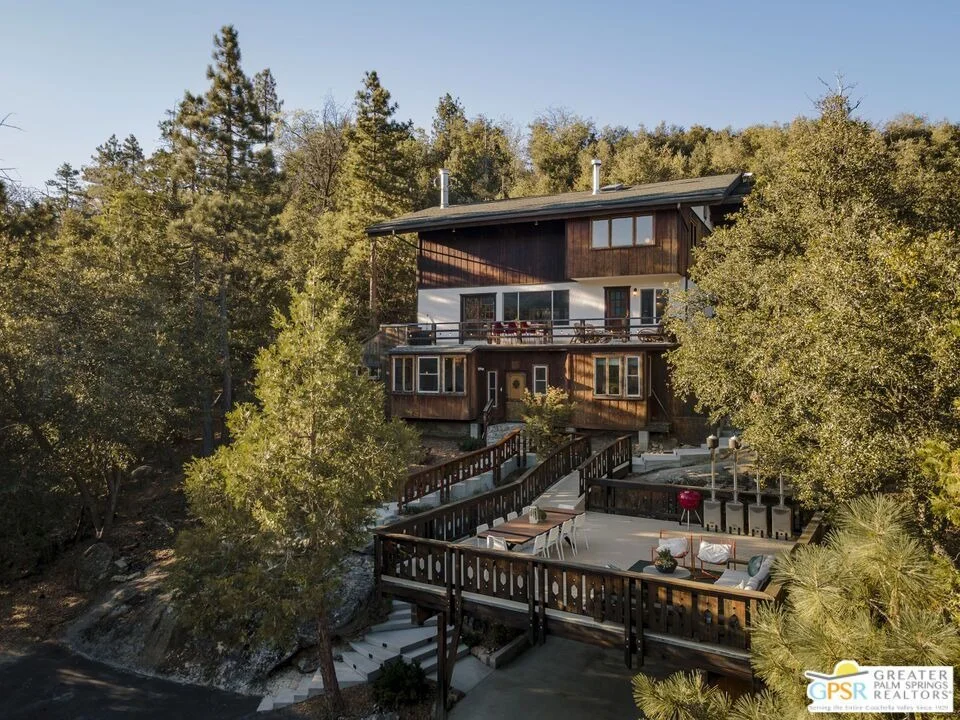 Photo of 52915 Middle Ridge Drive