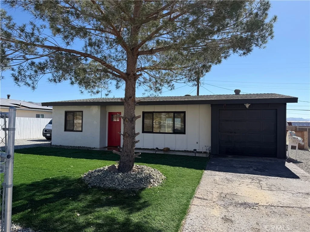 Photo of 23921 South