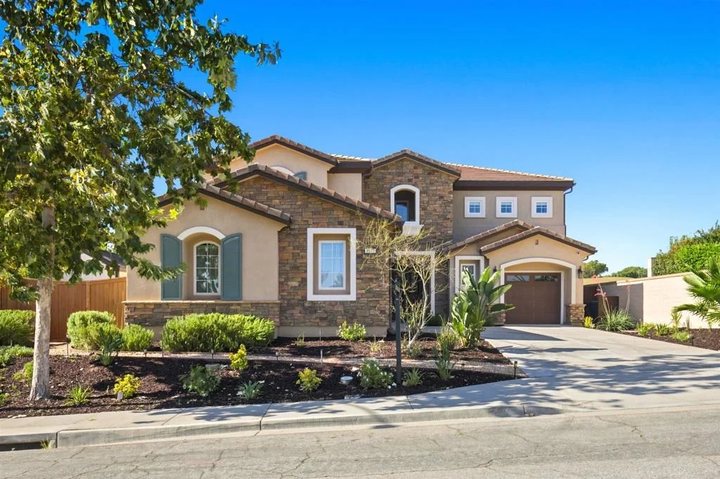 Photo of 1077 Village Drive