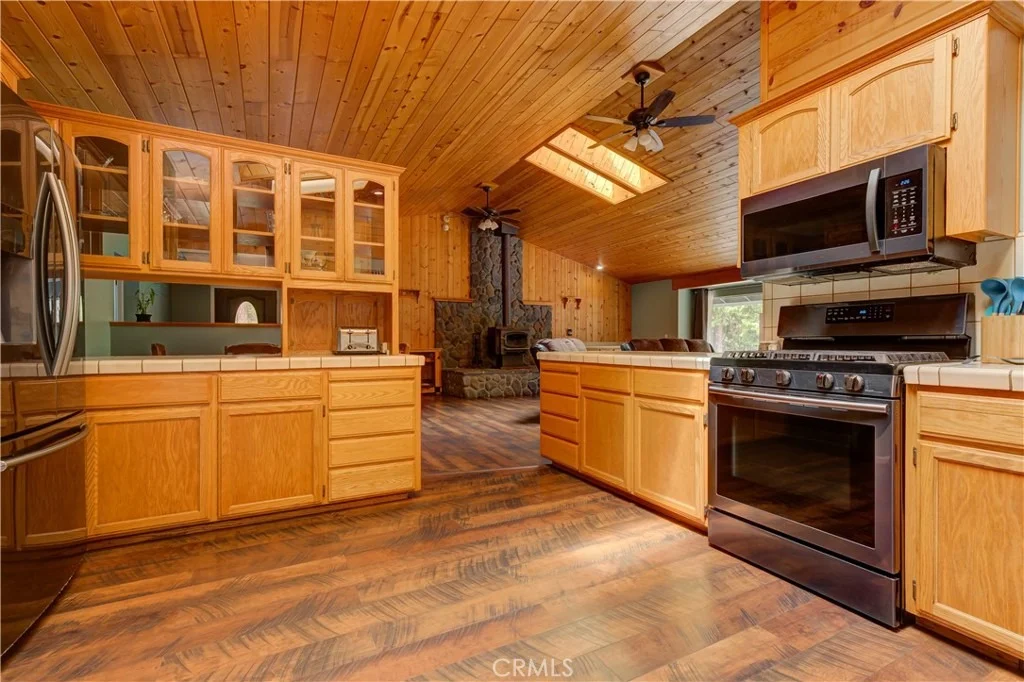 Photo of 5864 Paschal