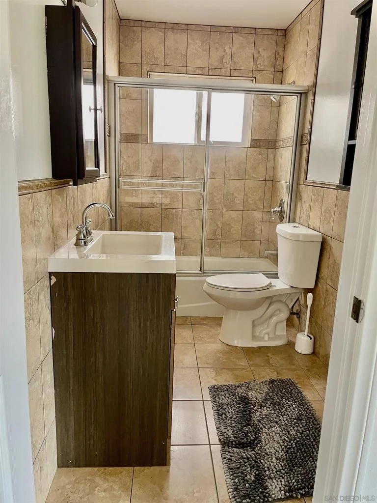 Photo of 834 Maria Ave.