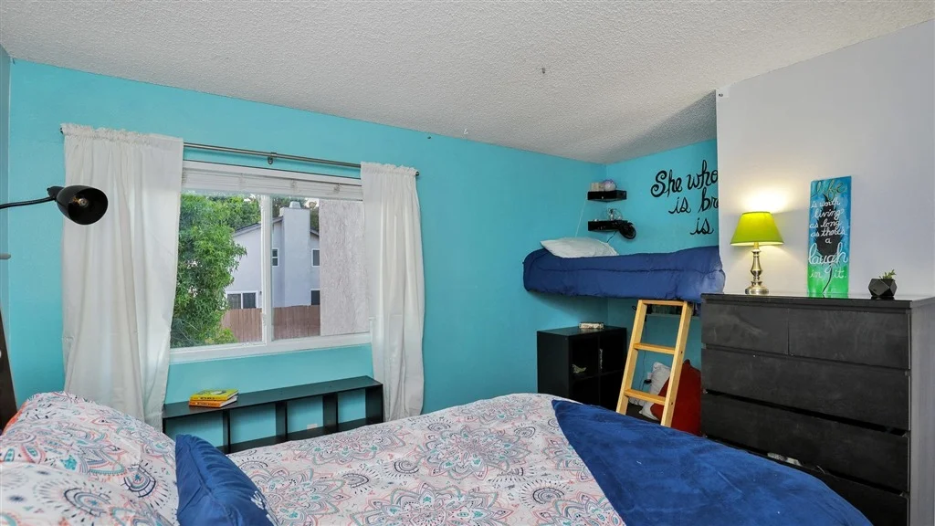 Photo of 10110 Cliffside Pl