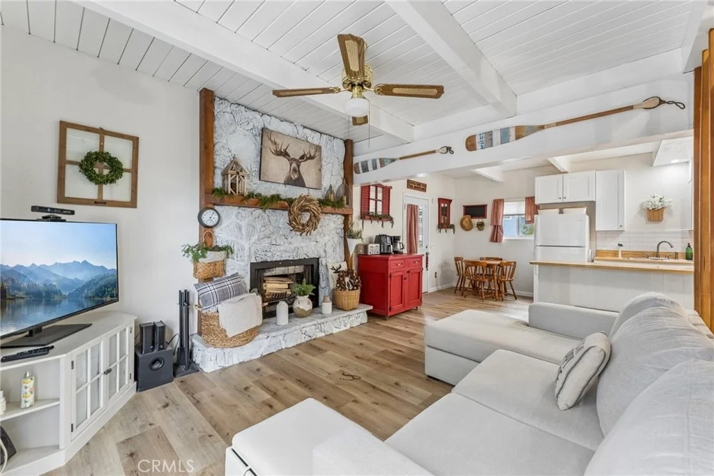 Photo of 33060 Keller Drive