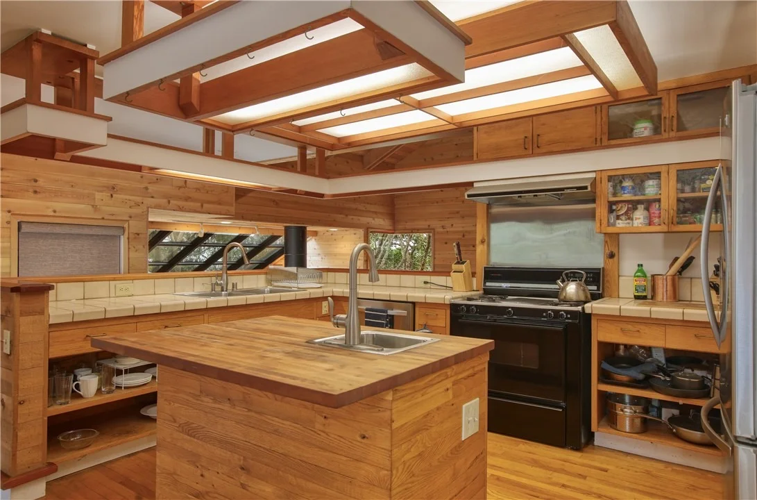 Photo of 1021 Hillcrest