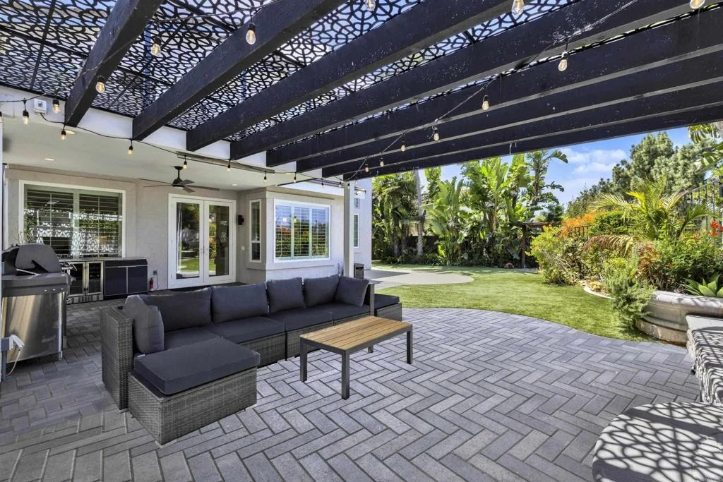 Photo of 948 Honeysuckle Drive