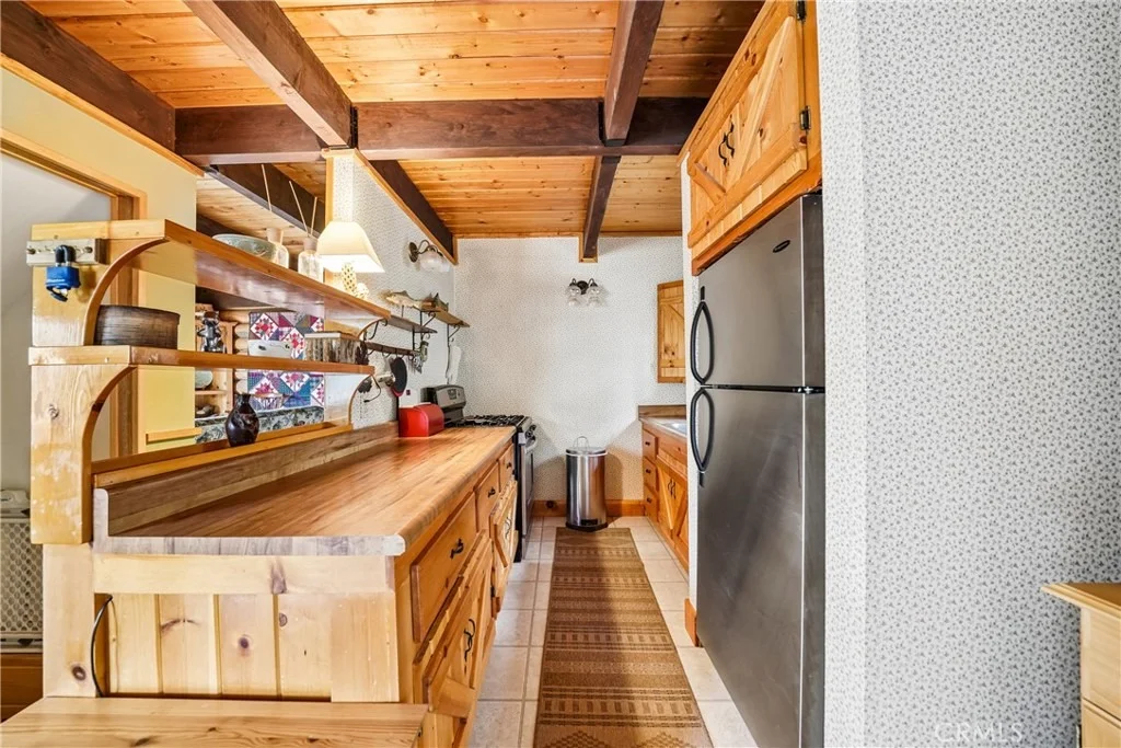 Photo of 33329 Robin Drive