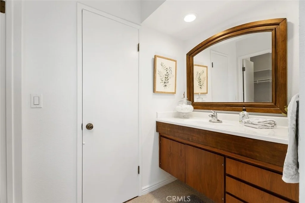 Photo of 5311 Cornell