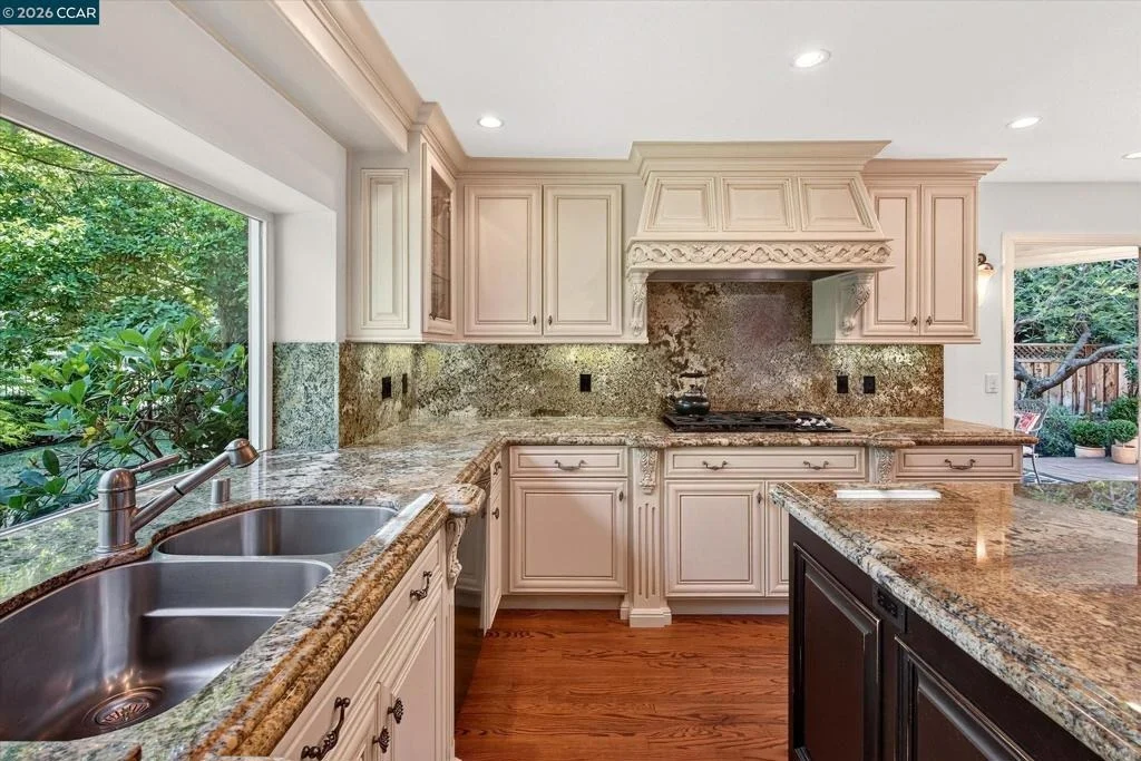 Photo of 549 Buttonwood Dr