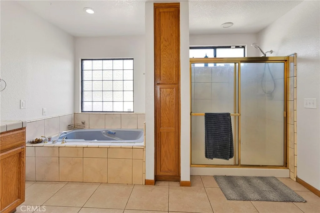 Photo of 18146 Orange