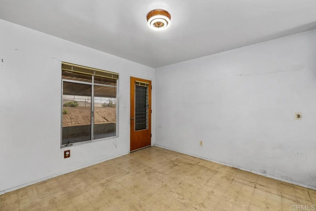 Photo of 2947 Helix Street