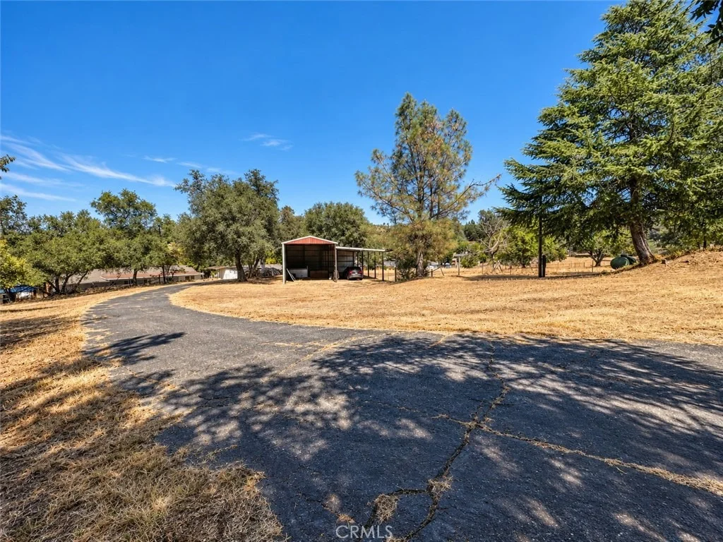 Photo of 450 Oakvale
