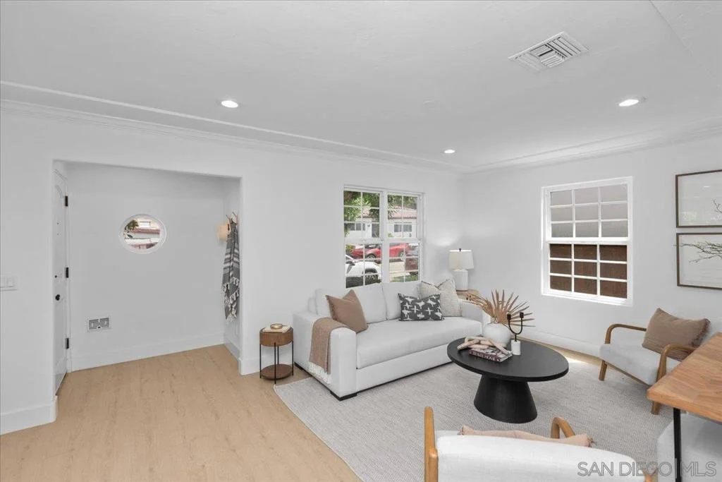 Photo of 633 Arroyo