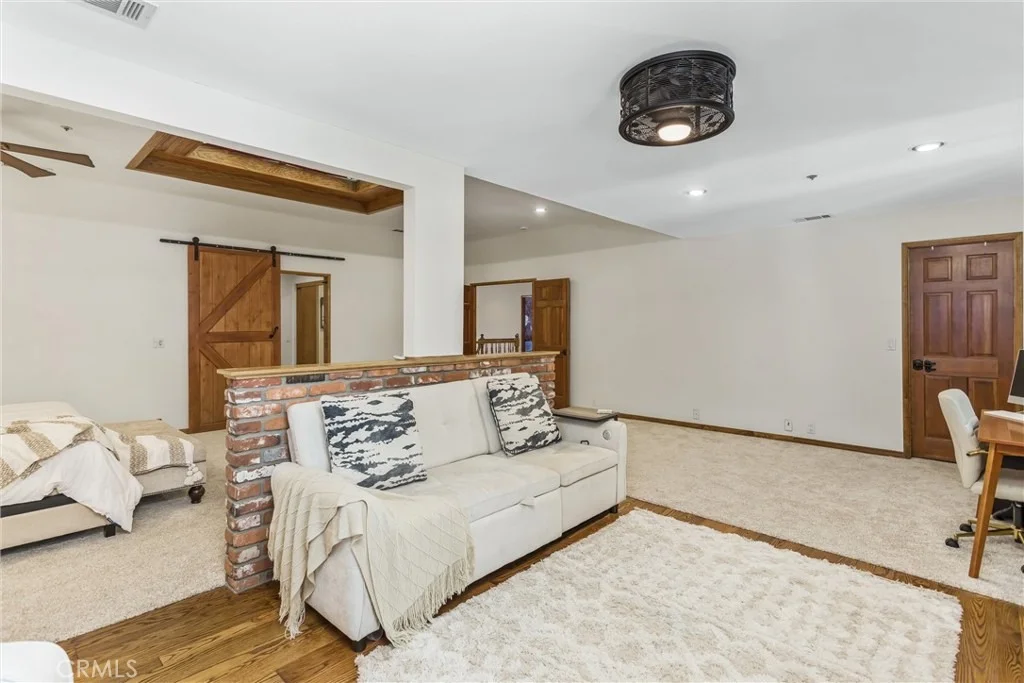 Photo of 13515 Oak Mountain