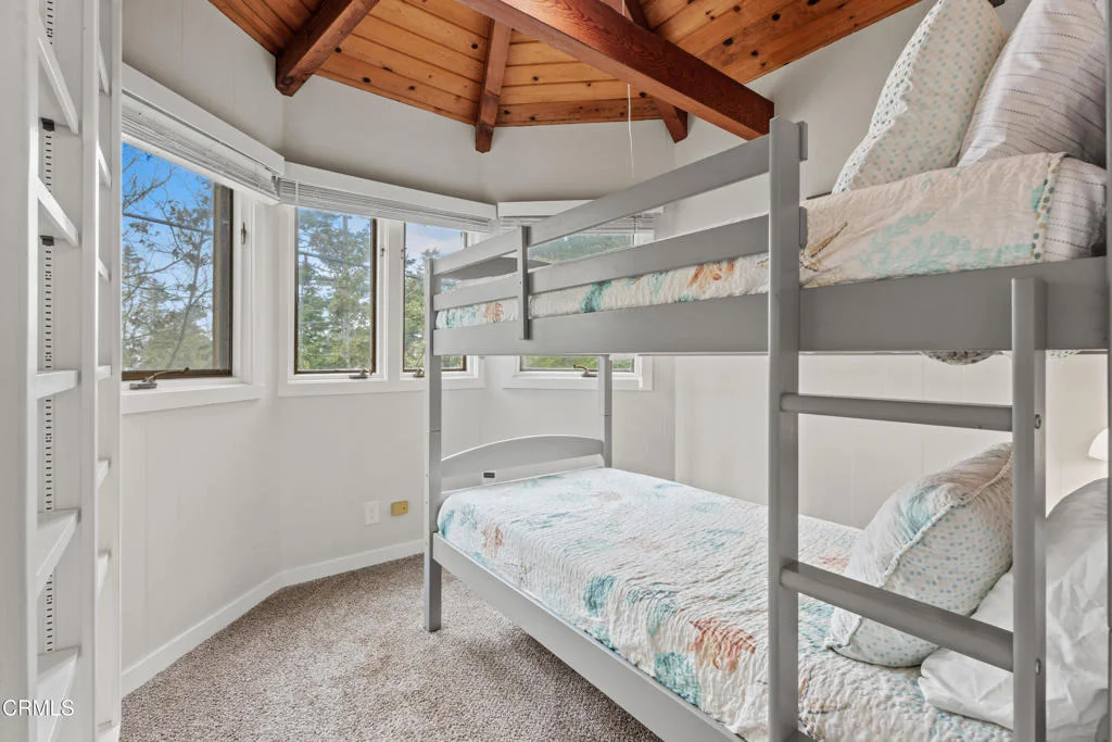 Photo of 15741 Forest View Road