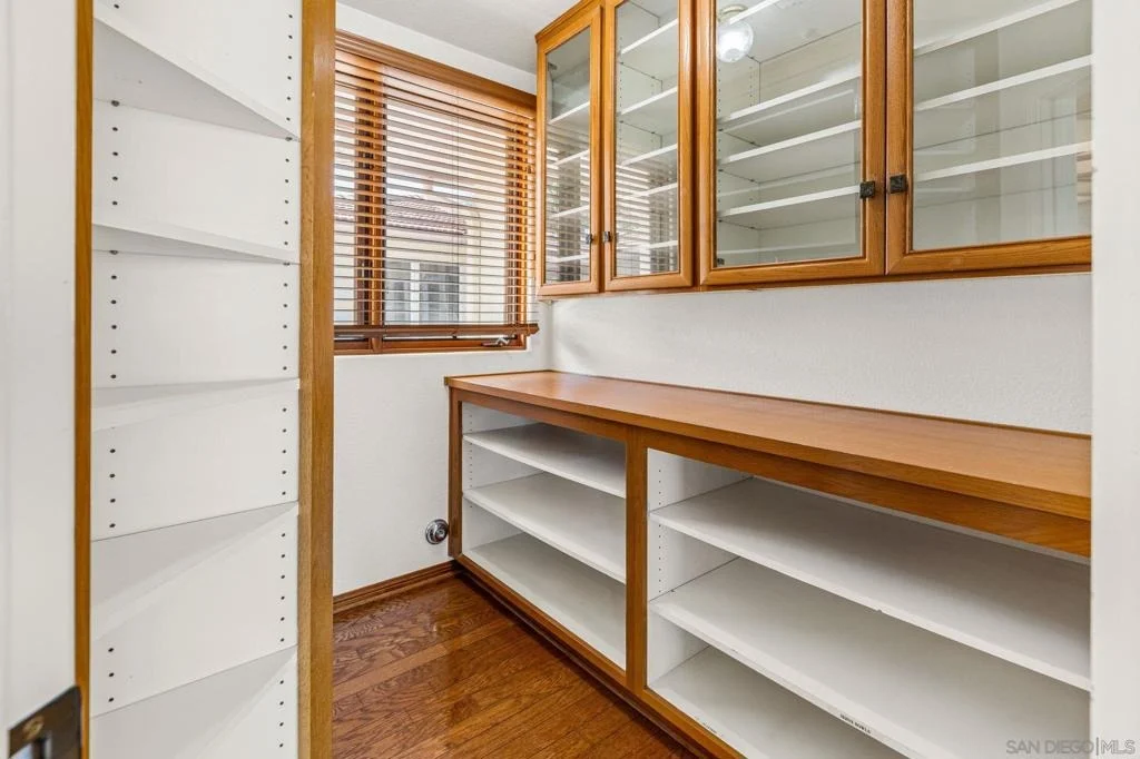 Photo of 25090 Oakana