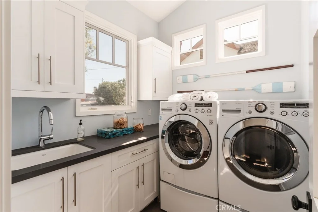 Photo of 3521 Laurel Avenue