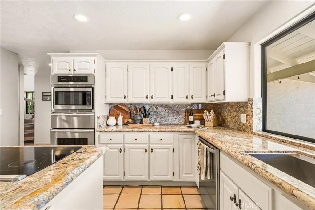 Photo of 2323 Wilt