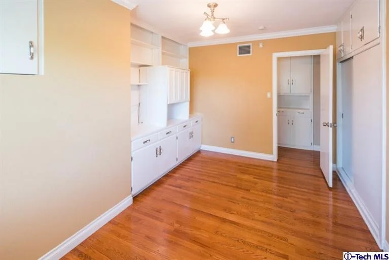 Photo of 72 Sierra Madre Boulevard