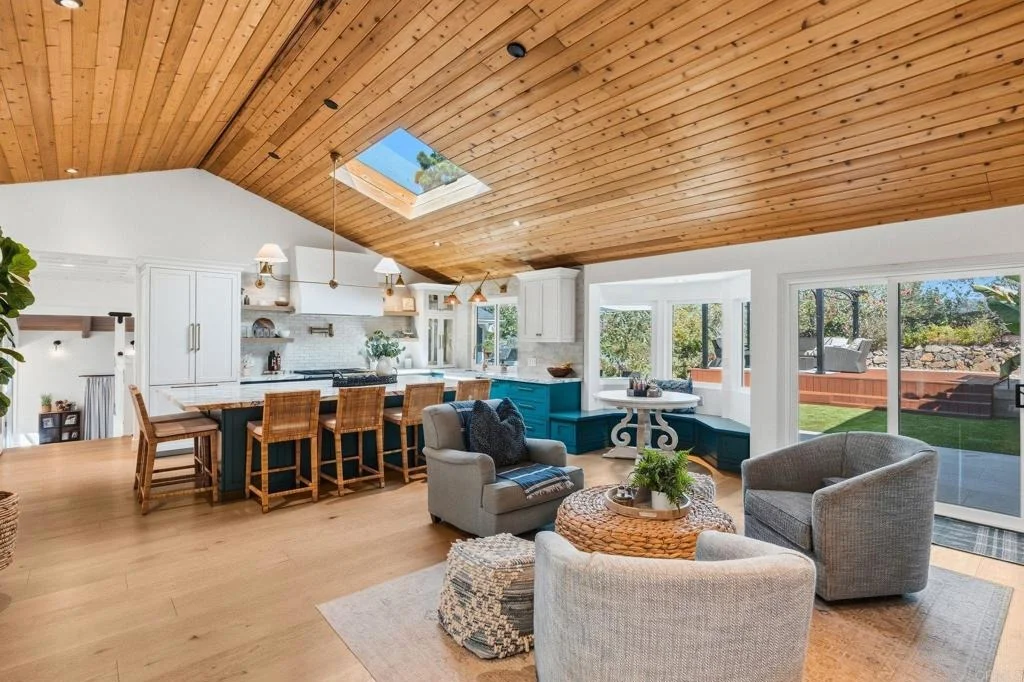 Photo of 765 Val Sereno Drive