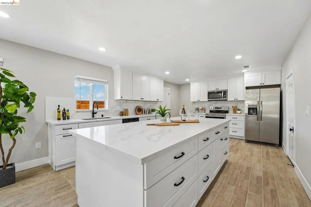 Photo of 449 GILCREST