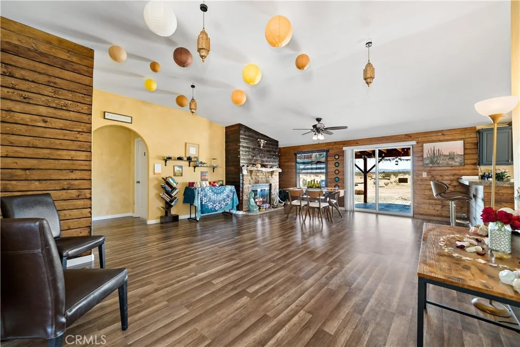 Photo of 61375 Leslie Lane