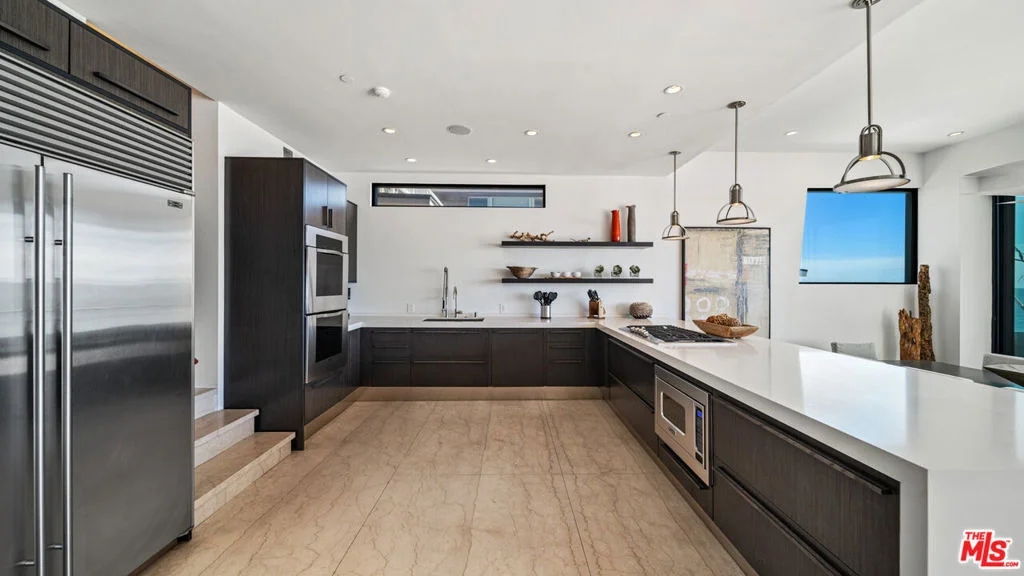 Photo of 25250 Malibu Road