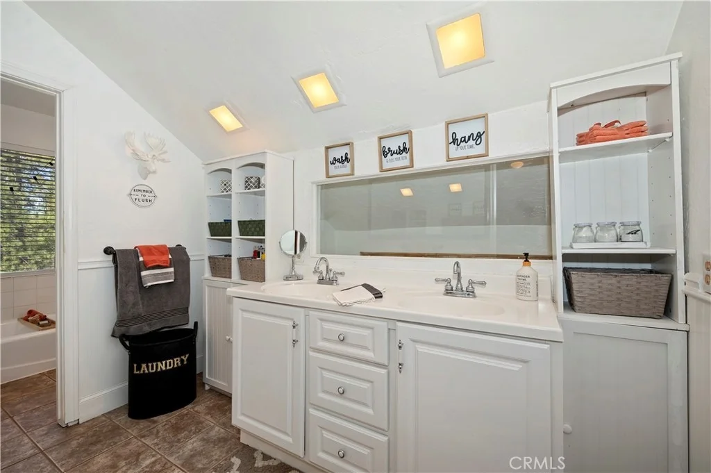 Photo of 904 Raleigh Drive